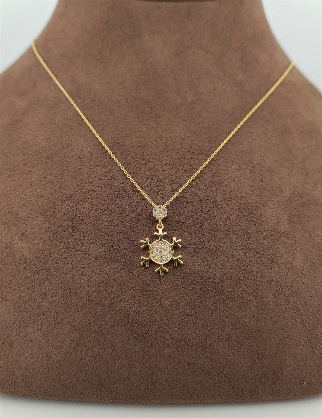 Snowflake Stone-Set Gold Necklace
