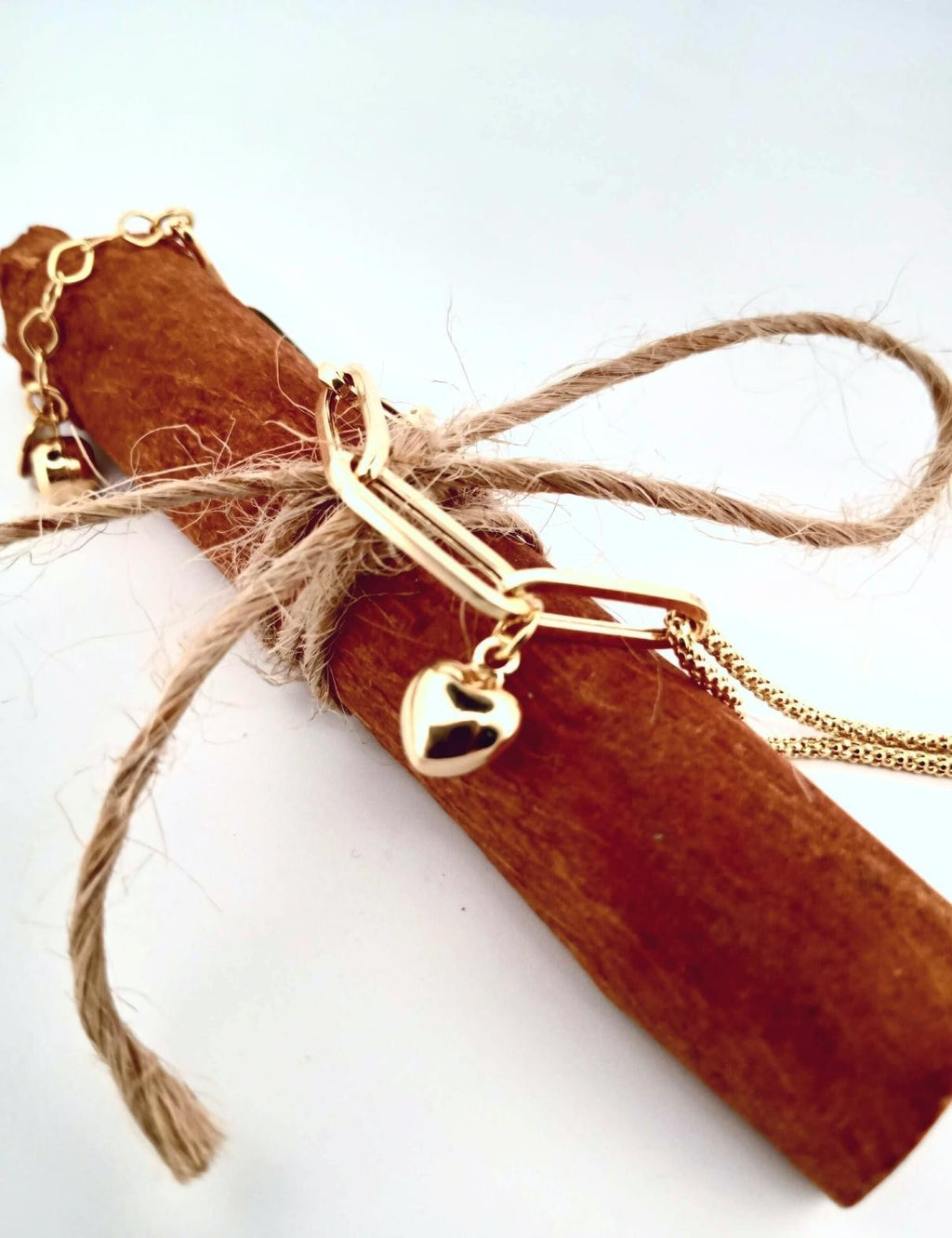 14K Heart Paperclip Chain Gold Bracelet