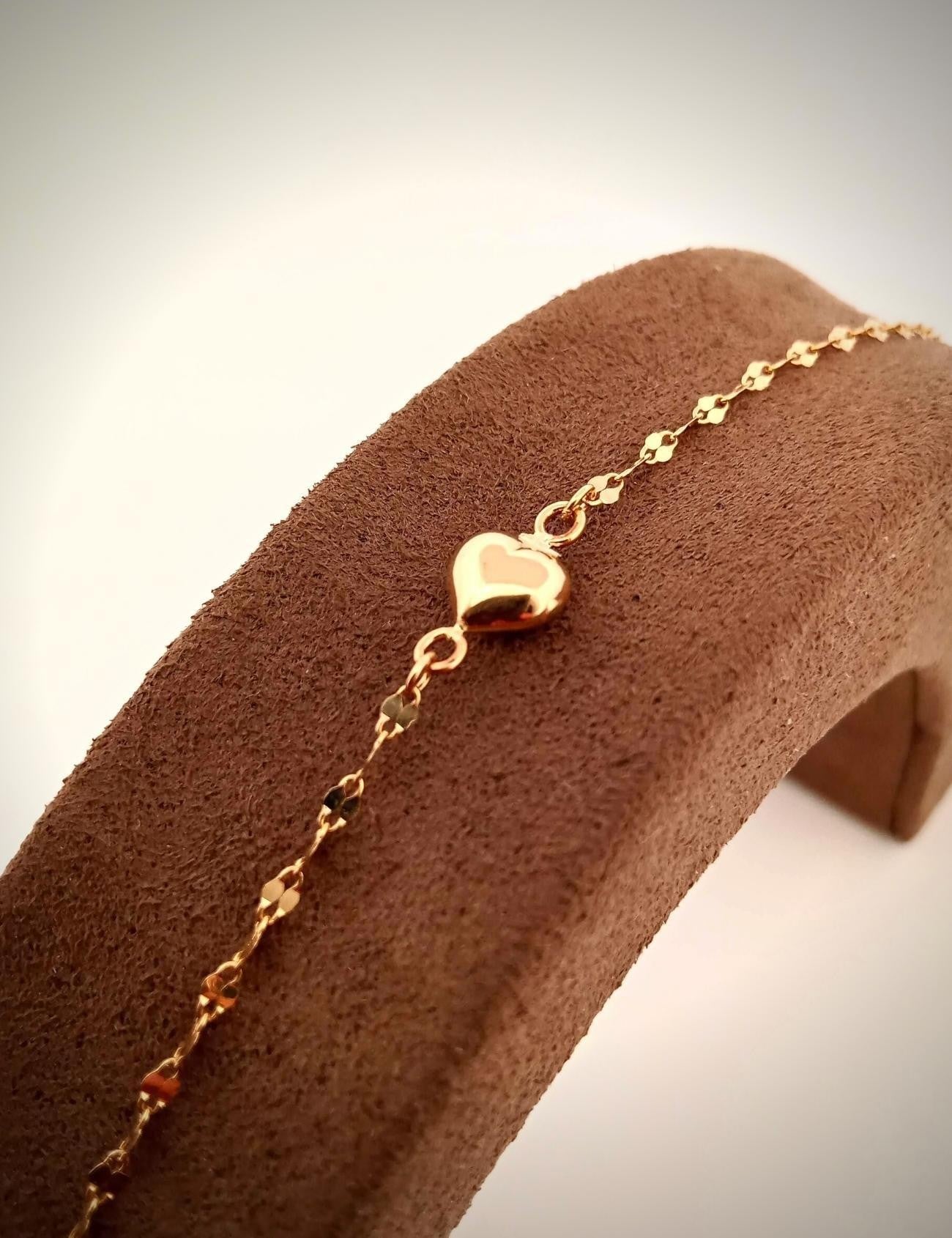 14K Gold Boomerang Heart Bracelet Secondary image