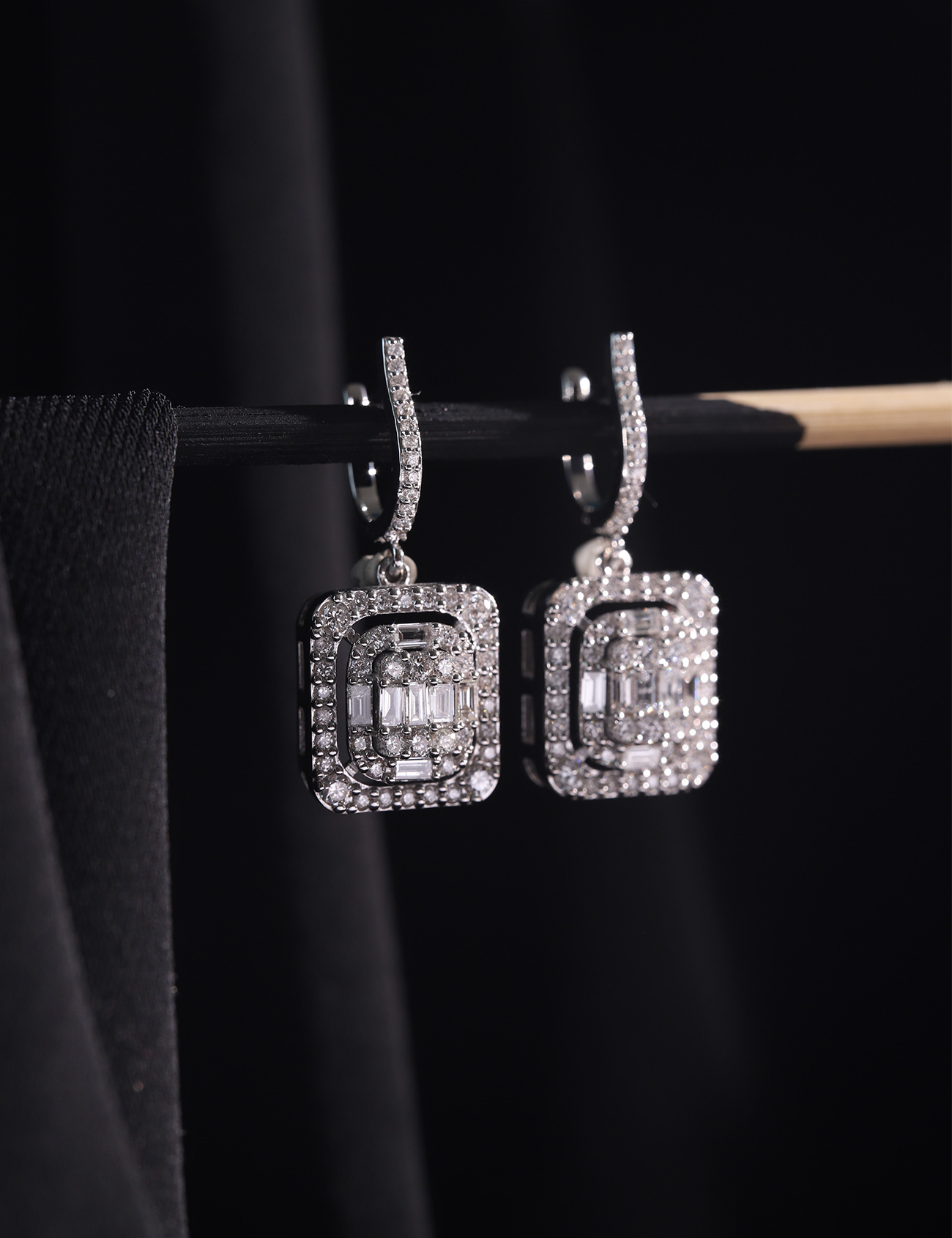 1.31 Carat Baguette Diamond Earrings Main image