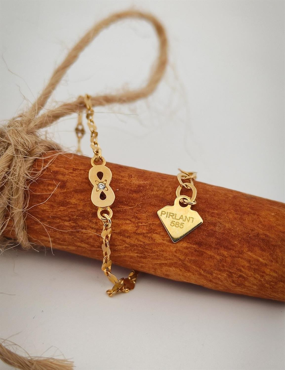 Infinity Boomerang Gold Bracelet Main image