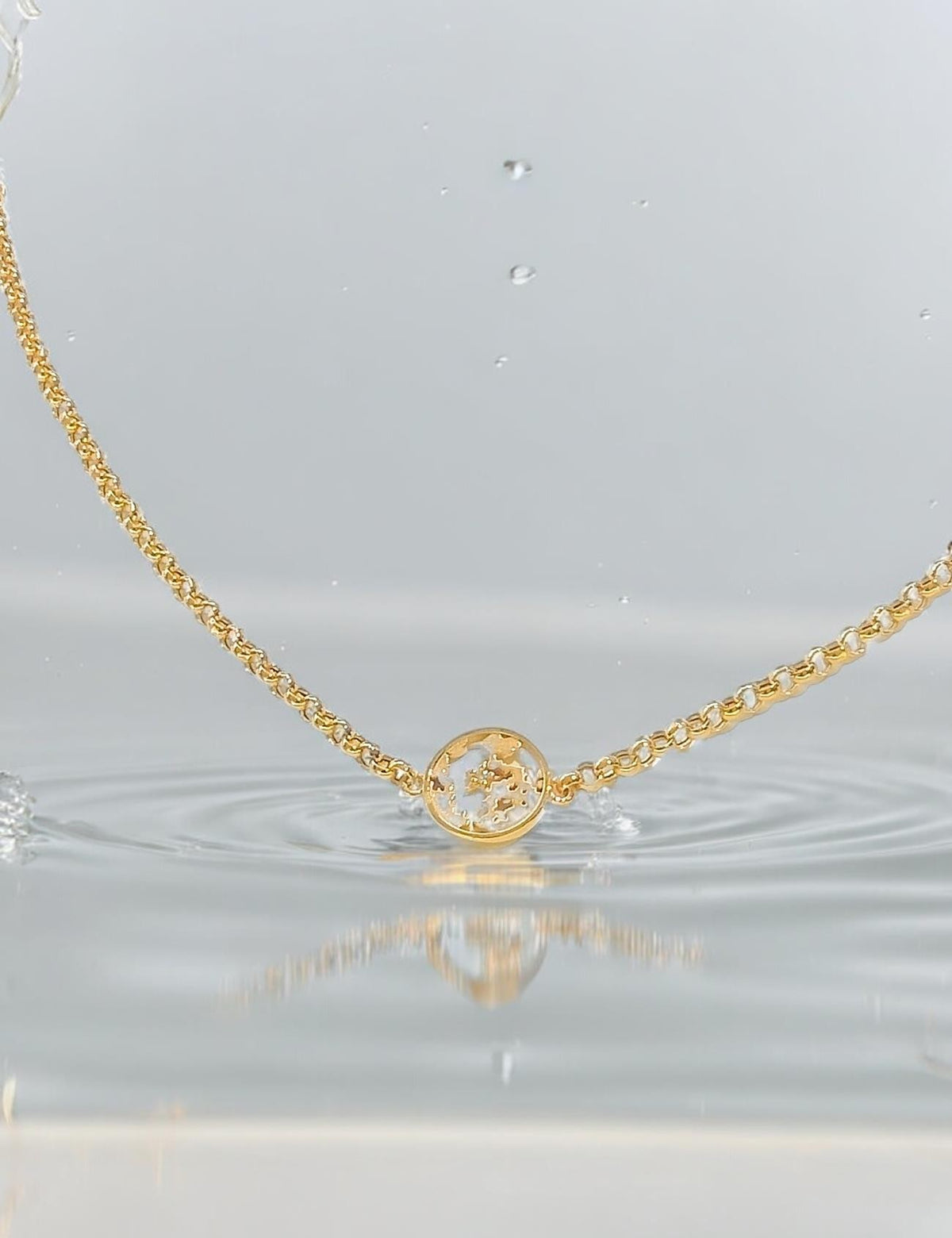 World Gold Bracelet