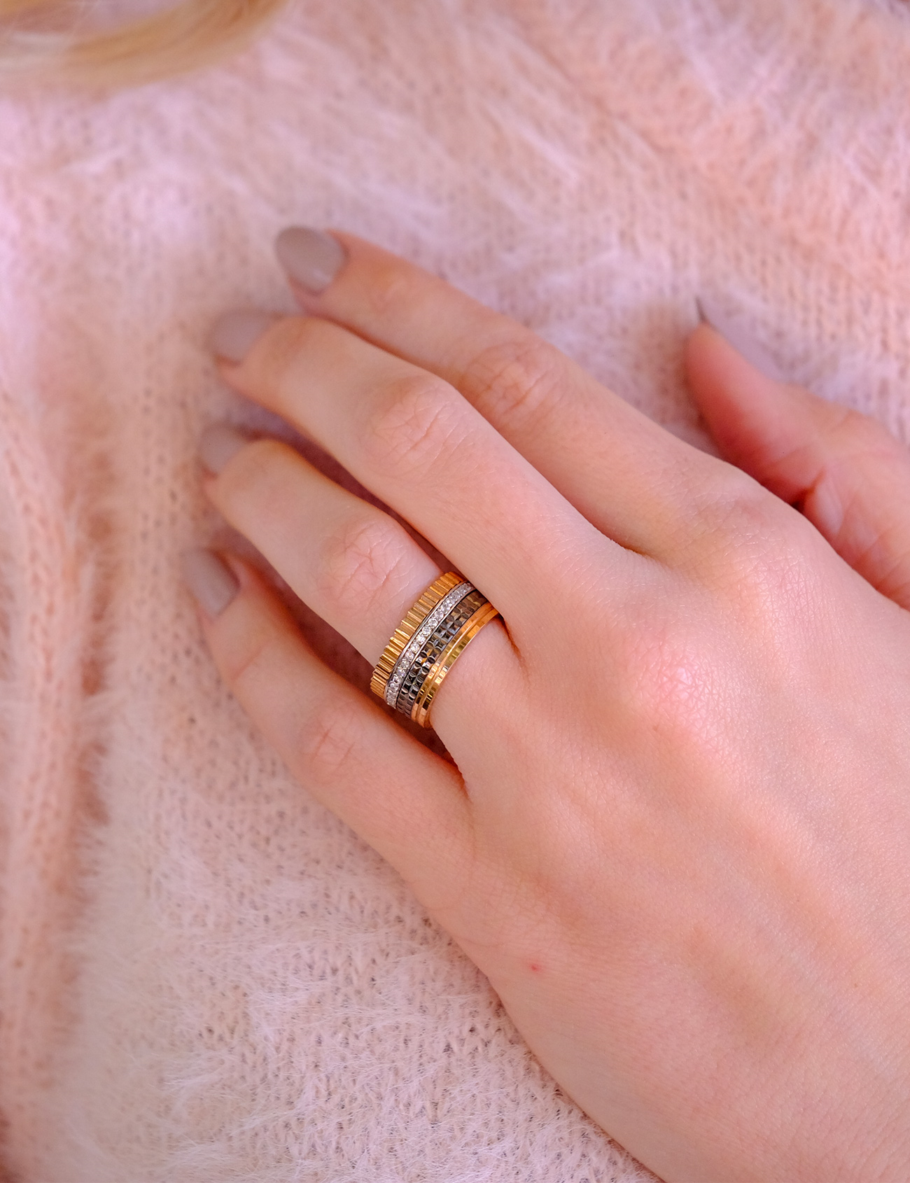 Three-Tone Wedding Band 9mm Secondary image