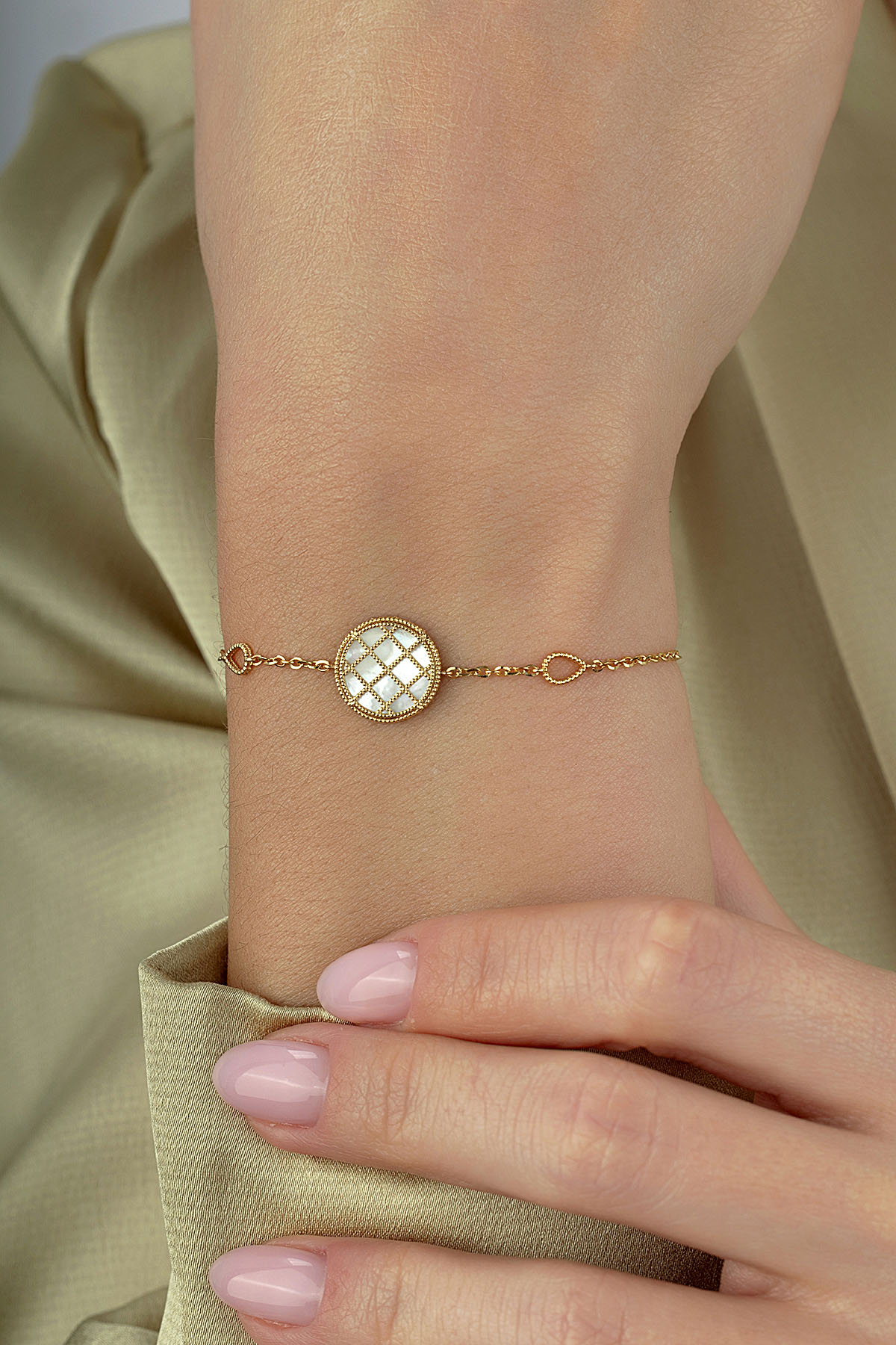 Reversible Gray White Mother-of-Pearl Gold Bracelet Secondary image