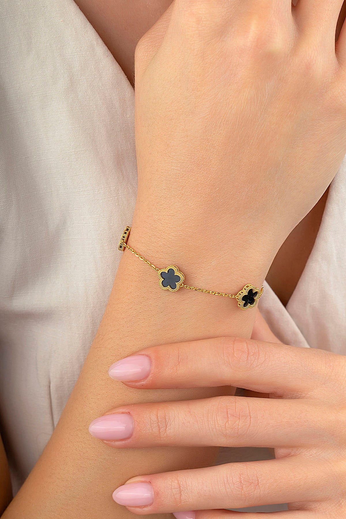 Reversible Black White 3 Floral Patterned Gold Bracelet