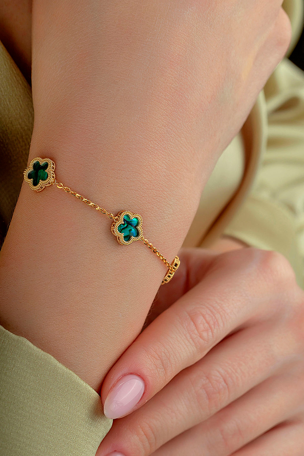 Reversible Green White 3 Floral Patterned Gold Bracelet