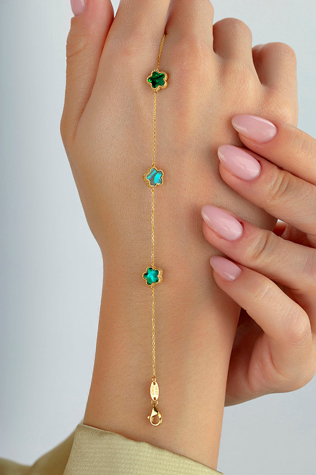 Reversible Green White Mother-of-Pearl Wide 3 Floral Gold Bracelet