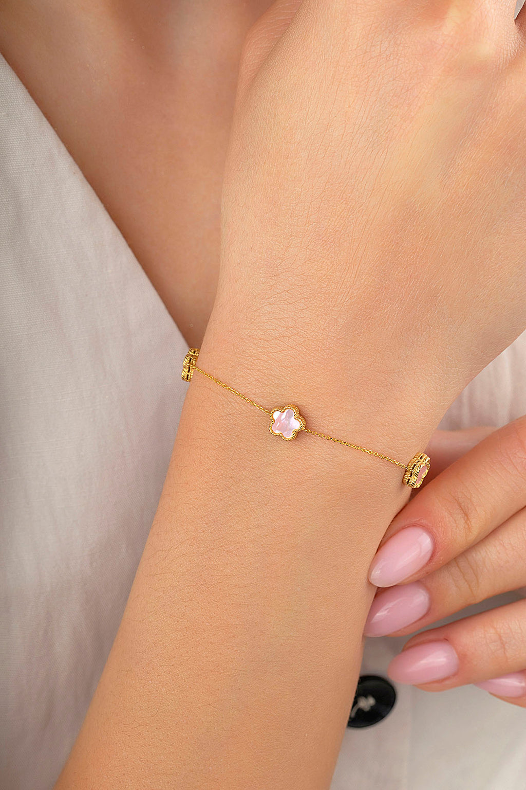 Reversible Pink White Mother-of-Pearl Wide 3 Floral Gold Bracelet