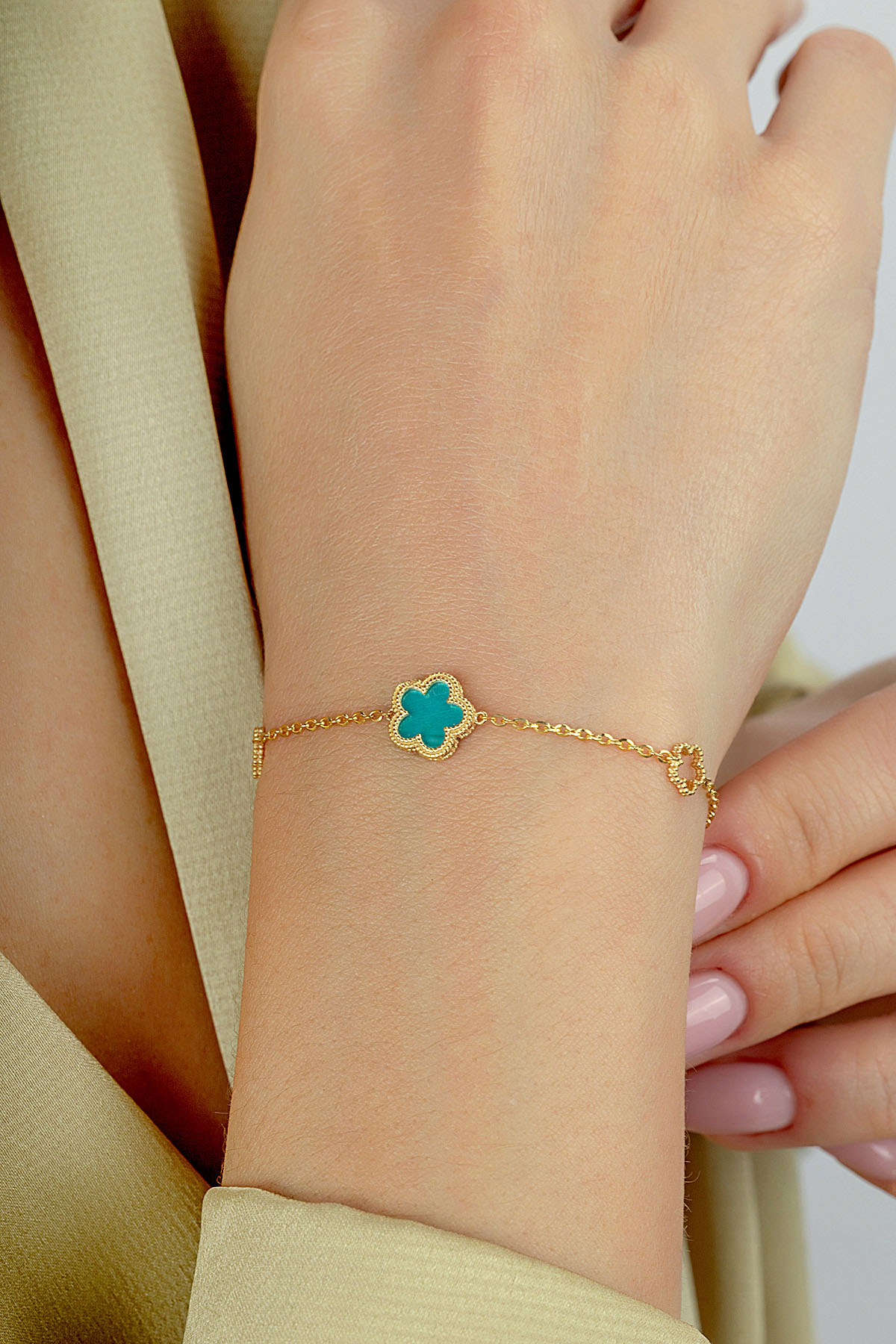 Reversible Turquoise White Mother-of-Pearl Floral Gold Bracelet Main image