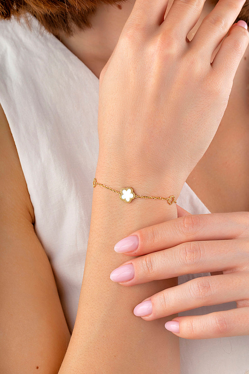 Reversible Green White Mother-of-Pearl Floral Gold Bracelet