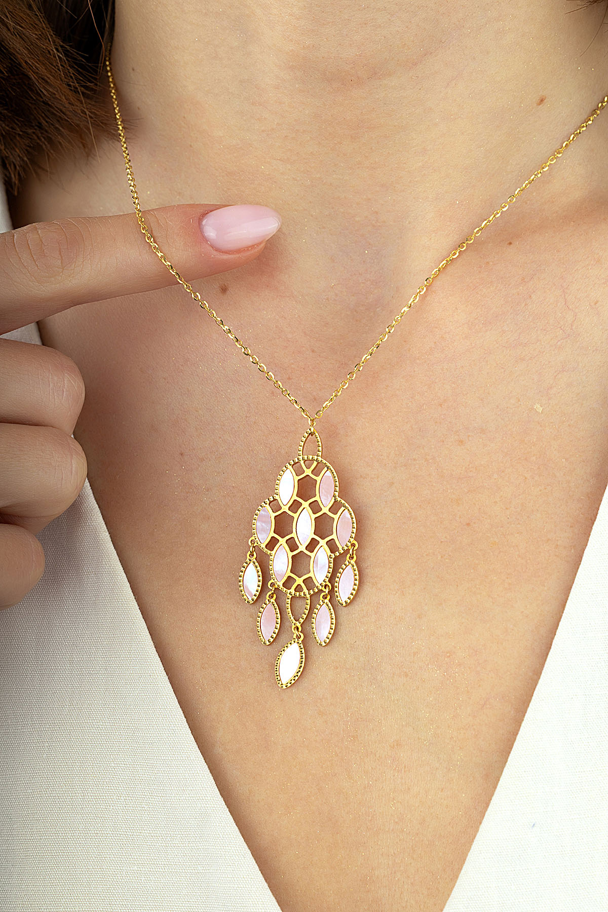 Reversible Pink White Mother-of-Pearl Design Italian Gold Necklace Secondary image