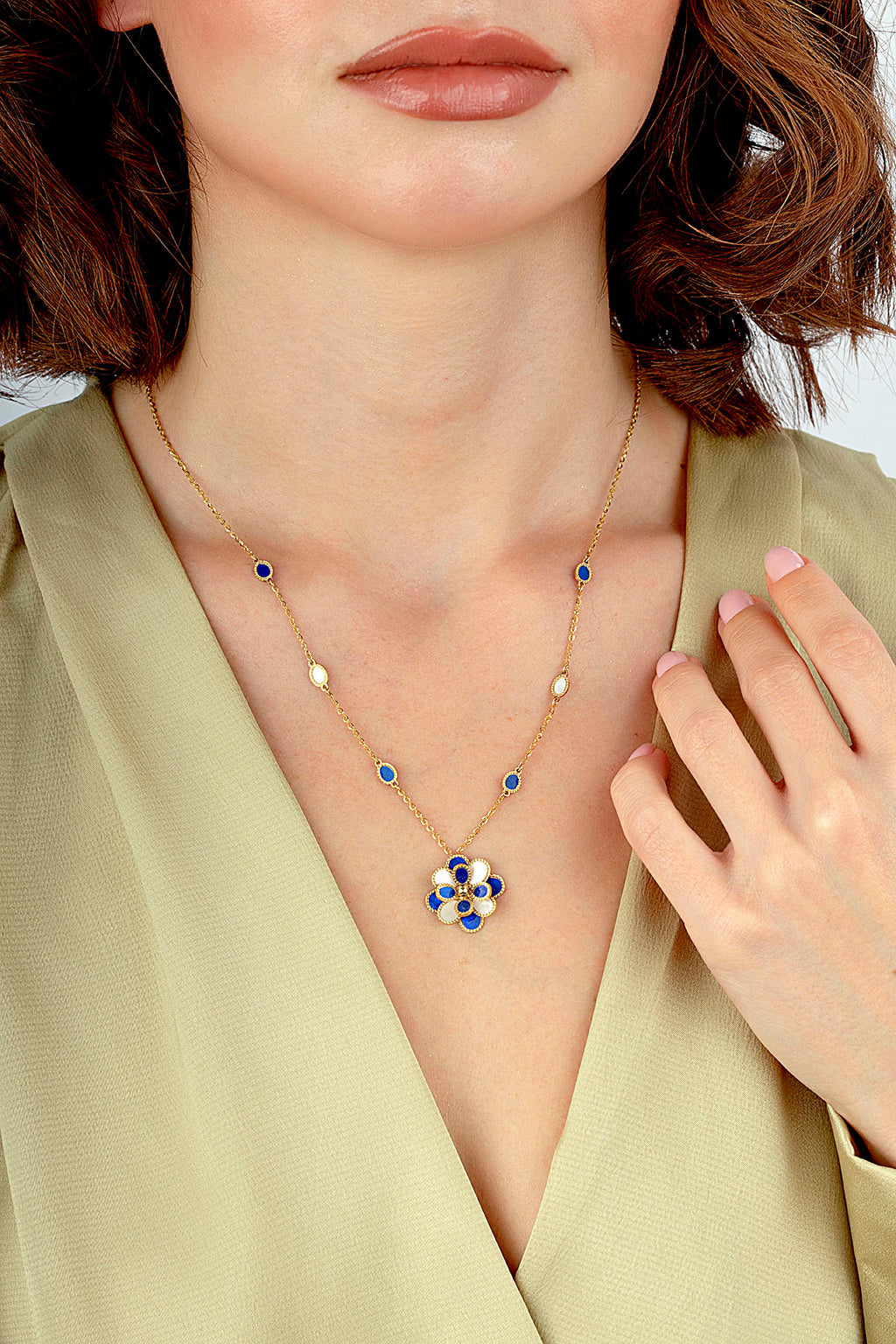 Blue White Mother-of-Pearl Reelist Floral Italian Gold Necklace