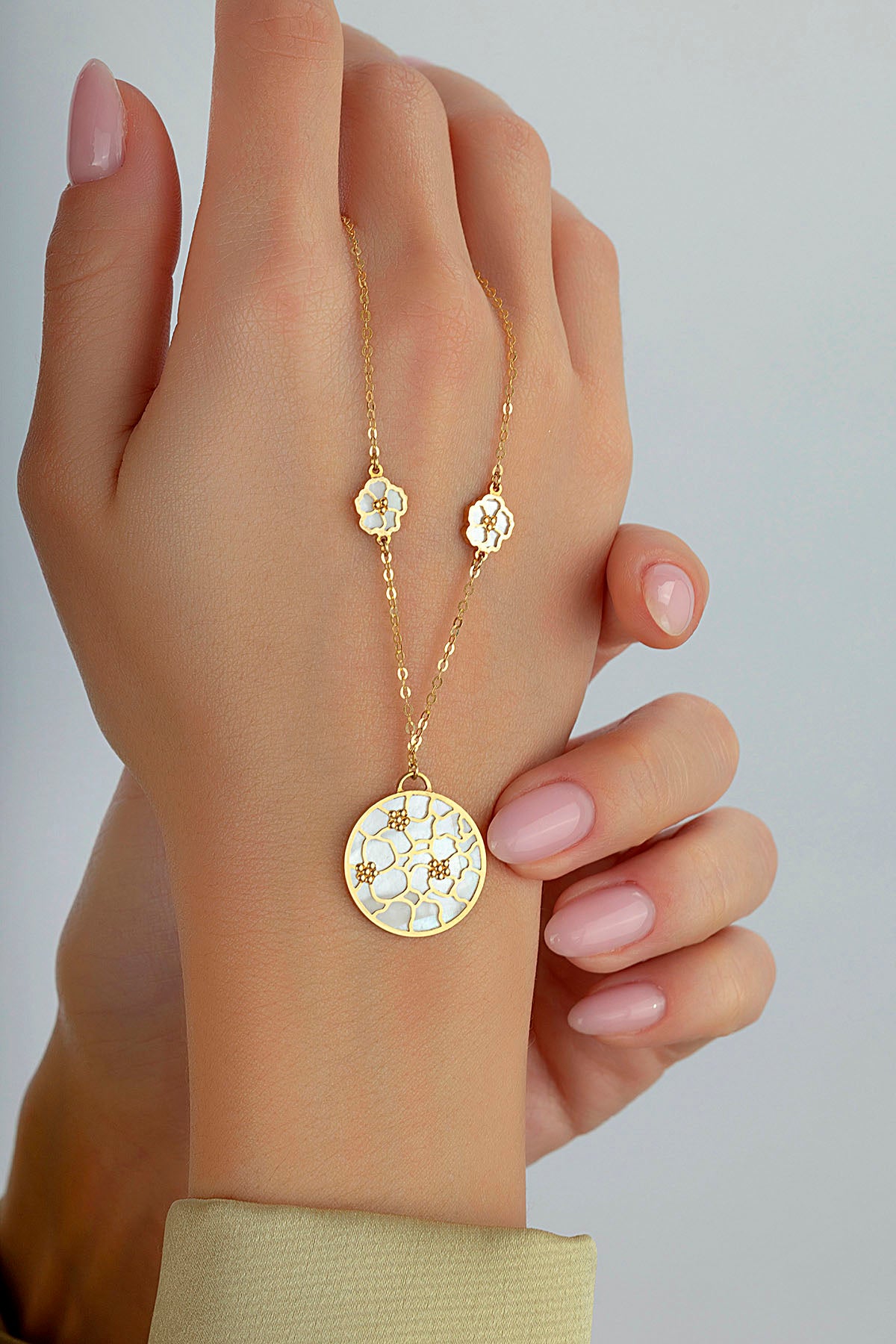 Reversible Pink White Mother-of-Pearl Floral Modern Gold Necklace