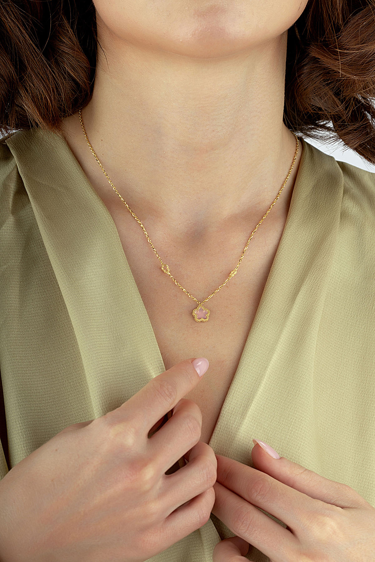 Reversible Pink White Mother-of-Pearl Floral Gold Necklace Secondary image