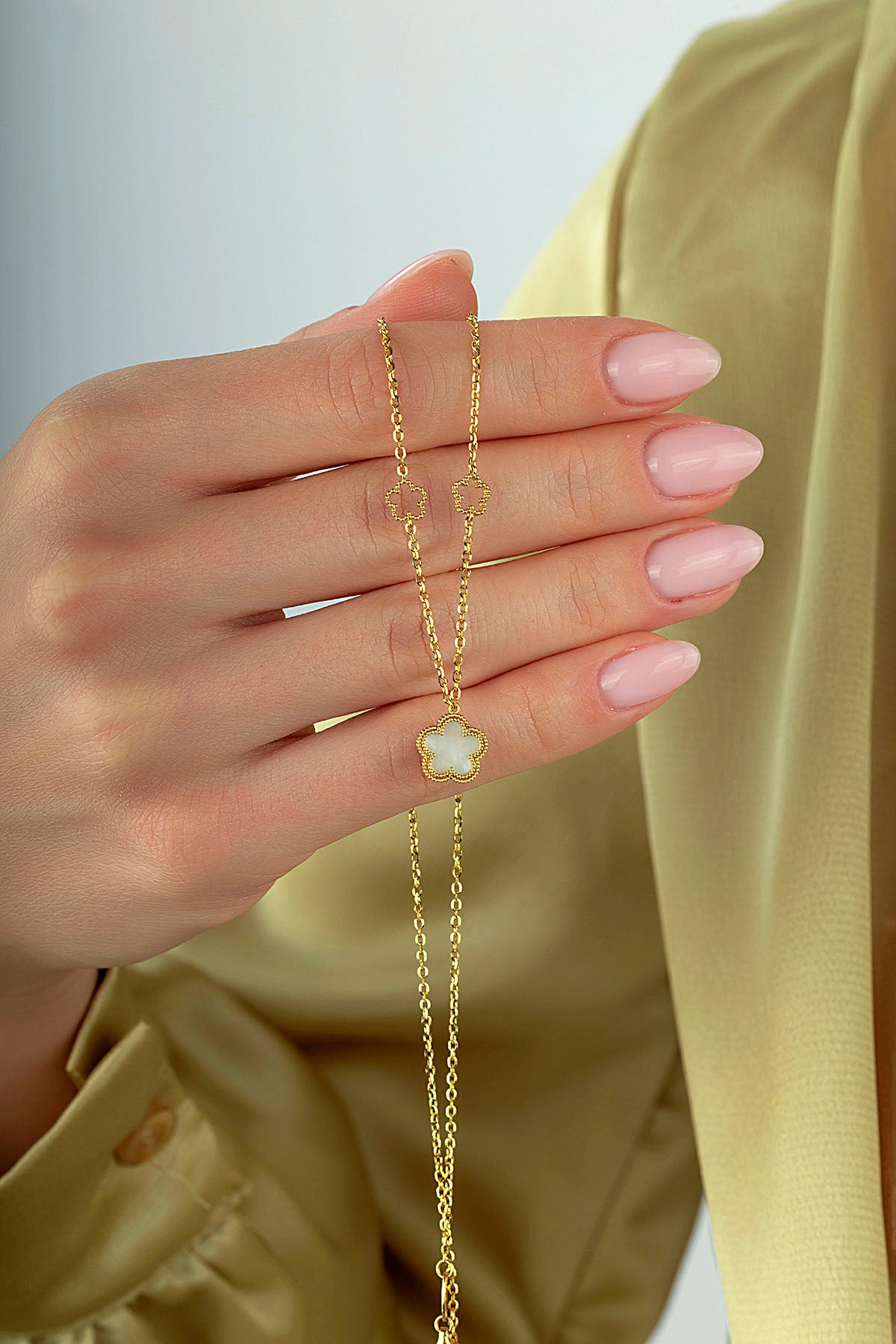 Reversible Pink White Mother-of-Pearl Floral Gold Necklace