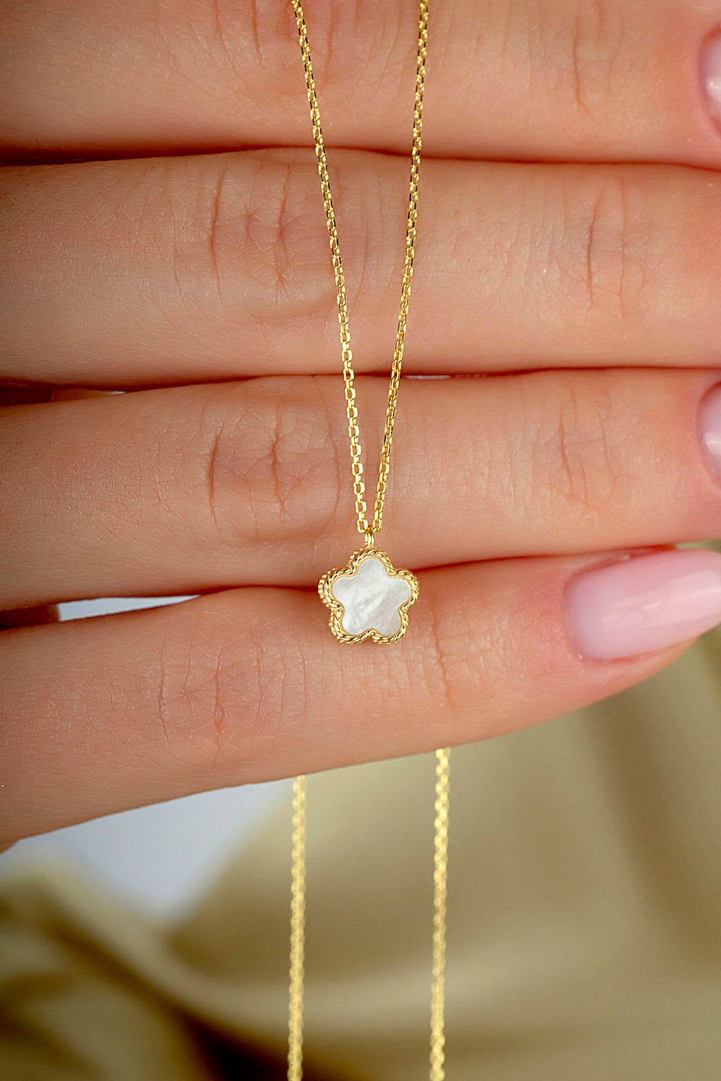 Reversible Purple White Mother-of-Pearl Small Floral Gold Necklace