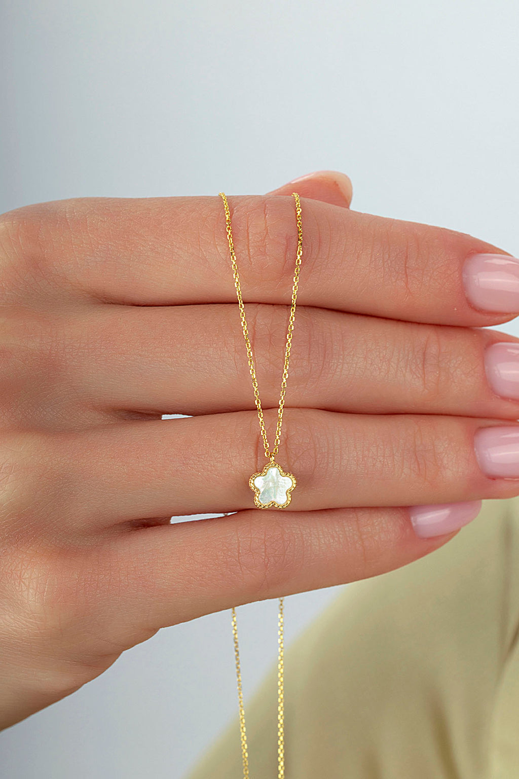 Reversible Green White Mother-of-Pearl Small Floral Gold Necklace
