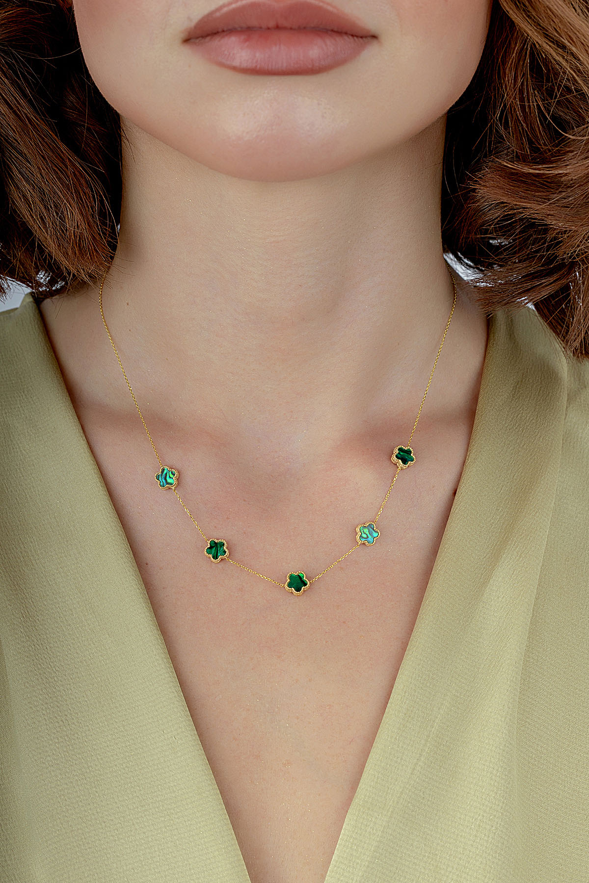 Reversible Green White Mother-of-Pearl Five Floral Gold Necklace Main image