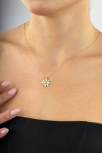 14K Leaf Motif Gold Necklace