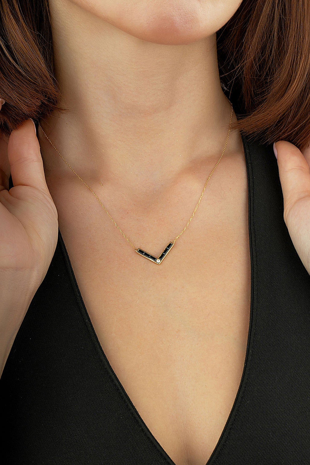 14K V Form Stone-Set Gold Necklace