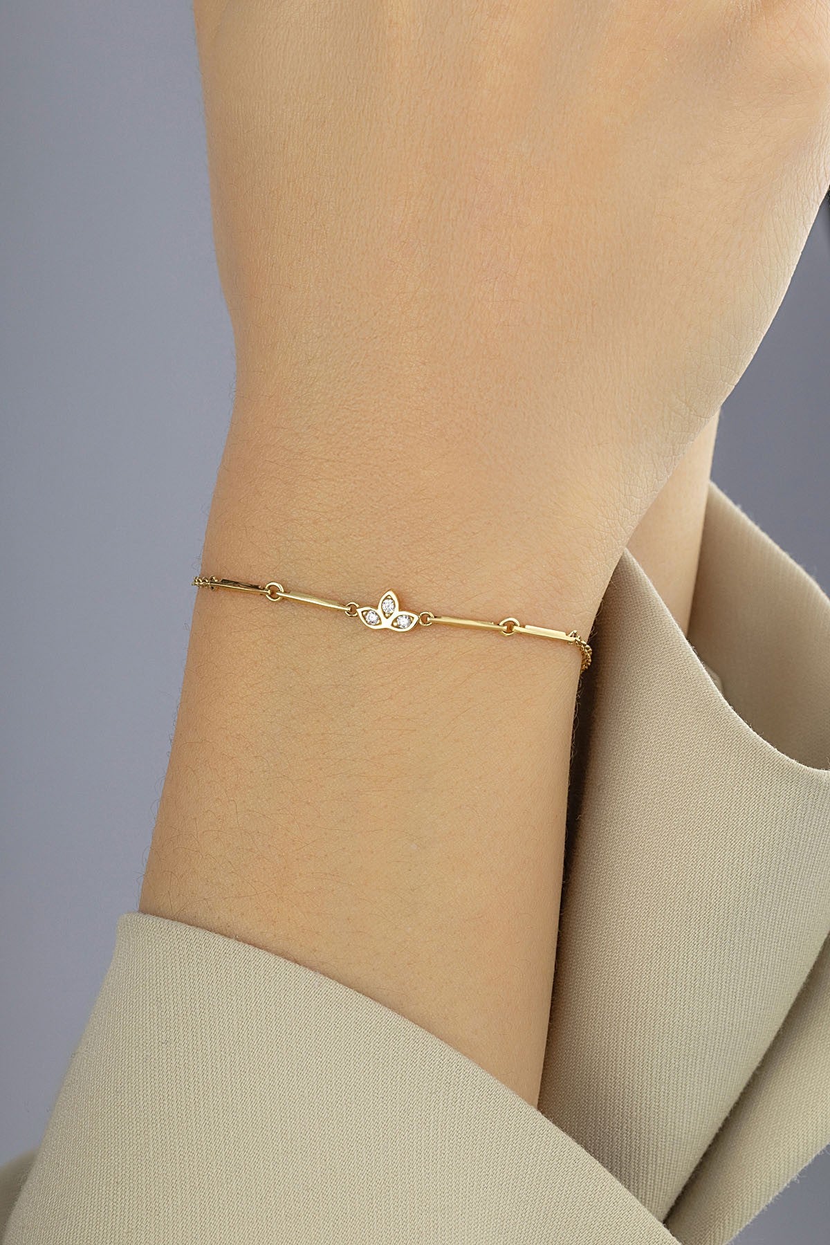 14K Lotus Floral White Stone-Set Gold Bracelet
