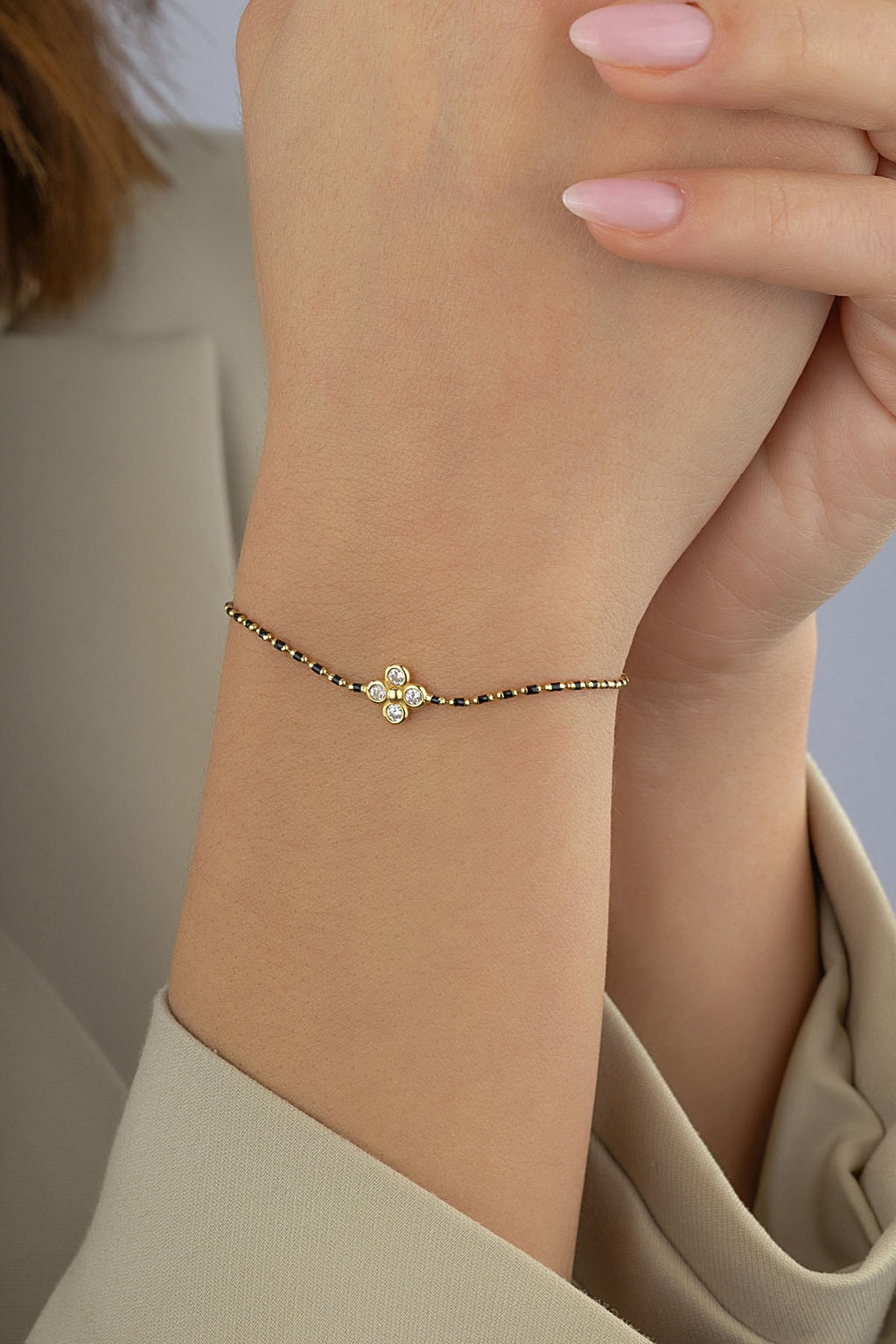 14K Black Beaded Floral Gold Bracelet