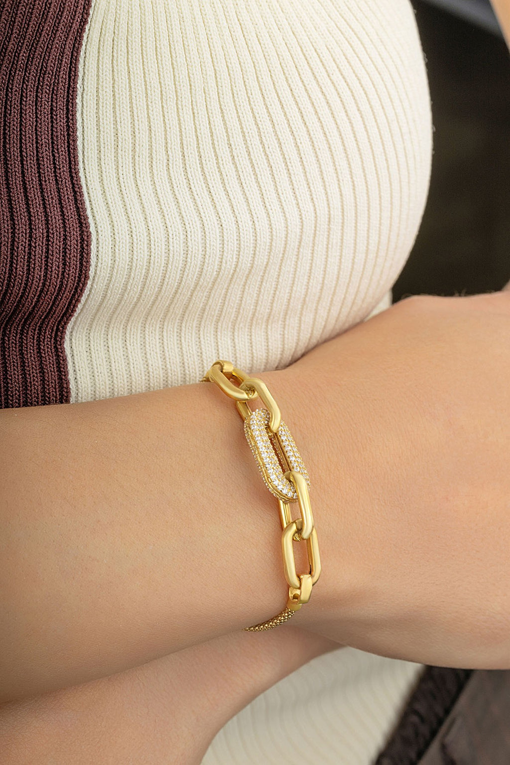 Stone-Set Chain Gold Bracelet