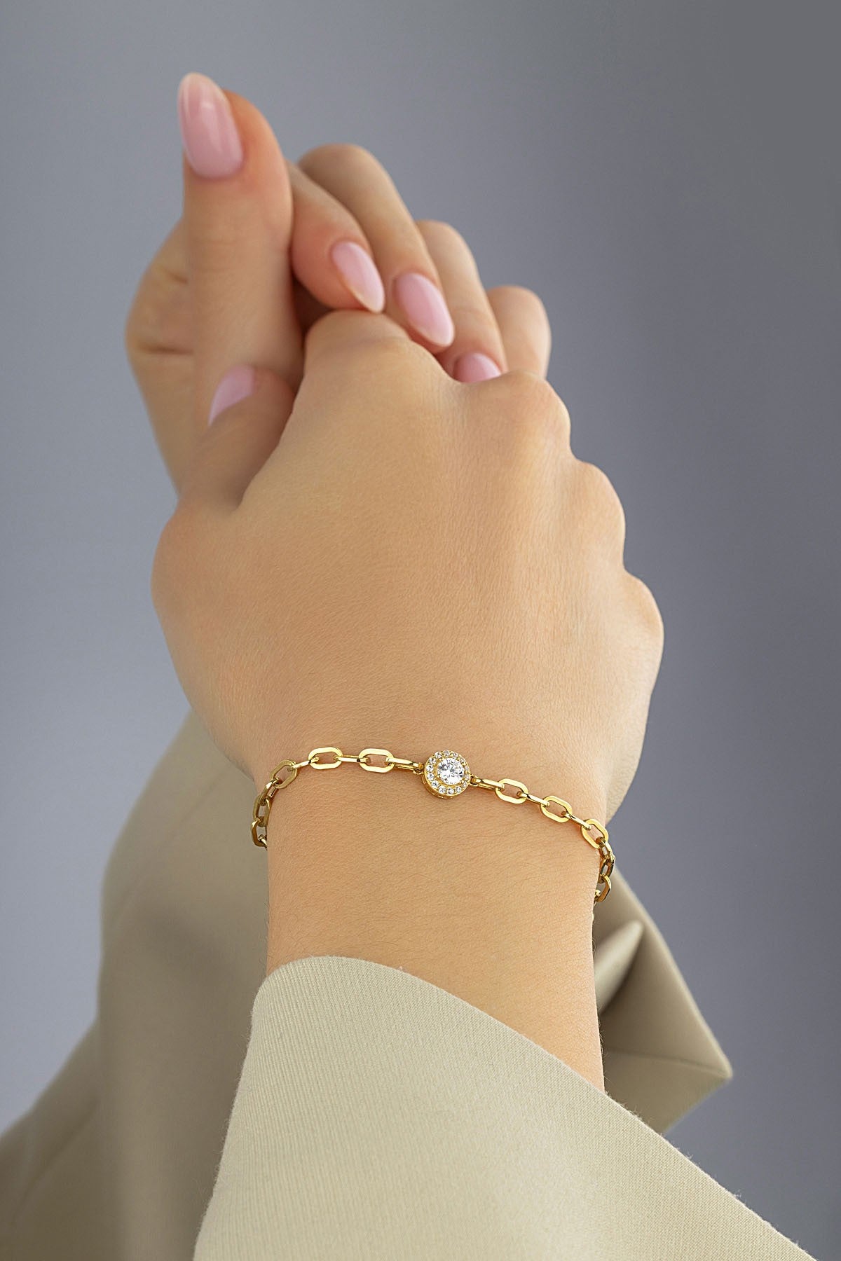 14K Chain Elegant Stone-Set Gold Bracelet