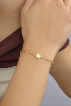 14K Plain Floral Gold Bracelet