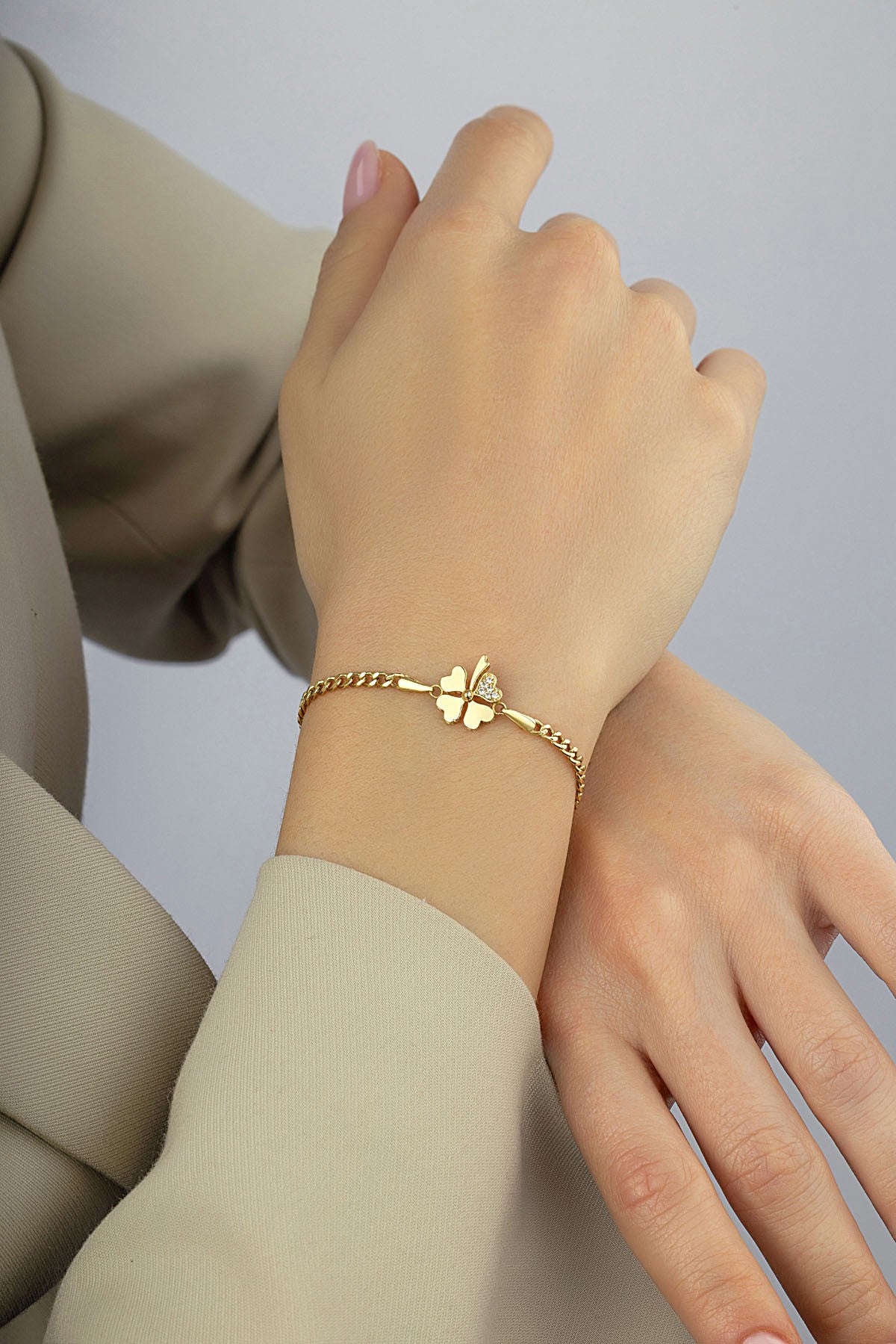 14K Stone-Set Clover Gold Bracelet