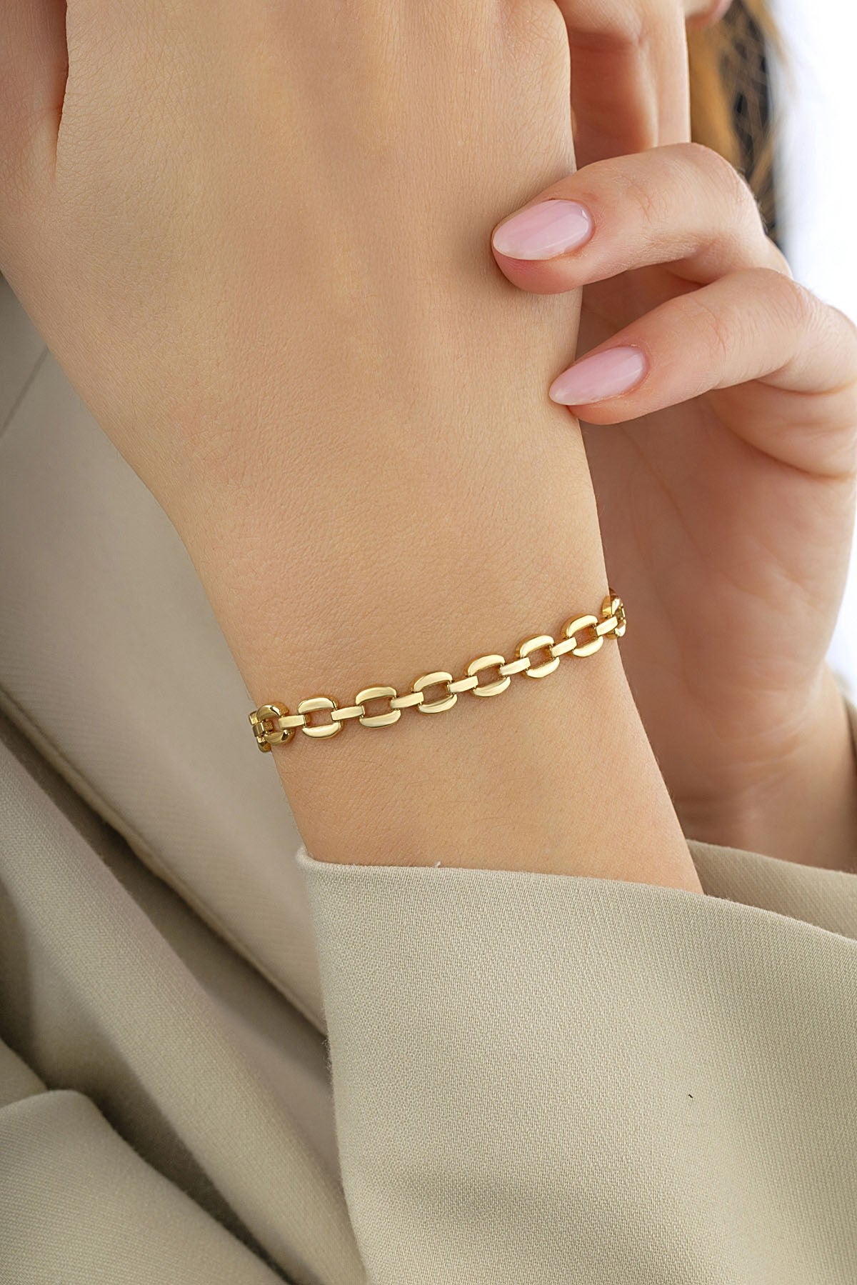 14K Wide Chain Gold Bracelet