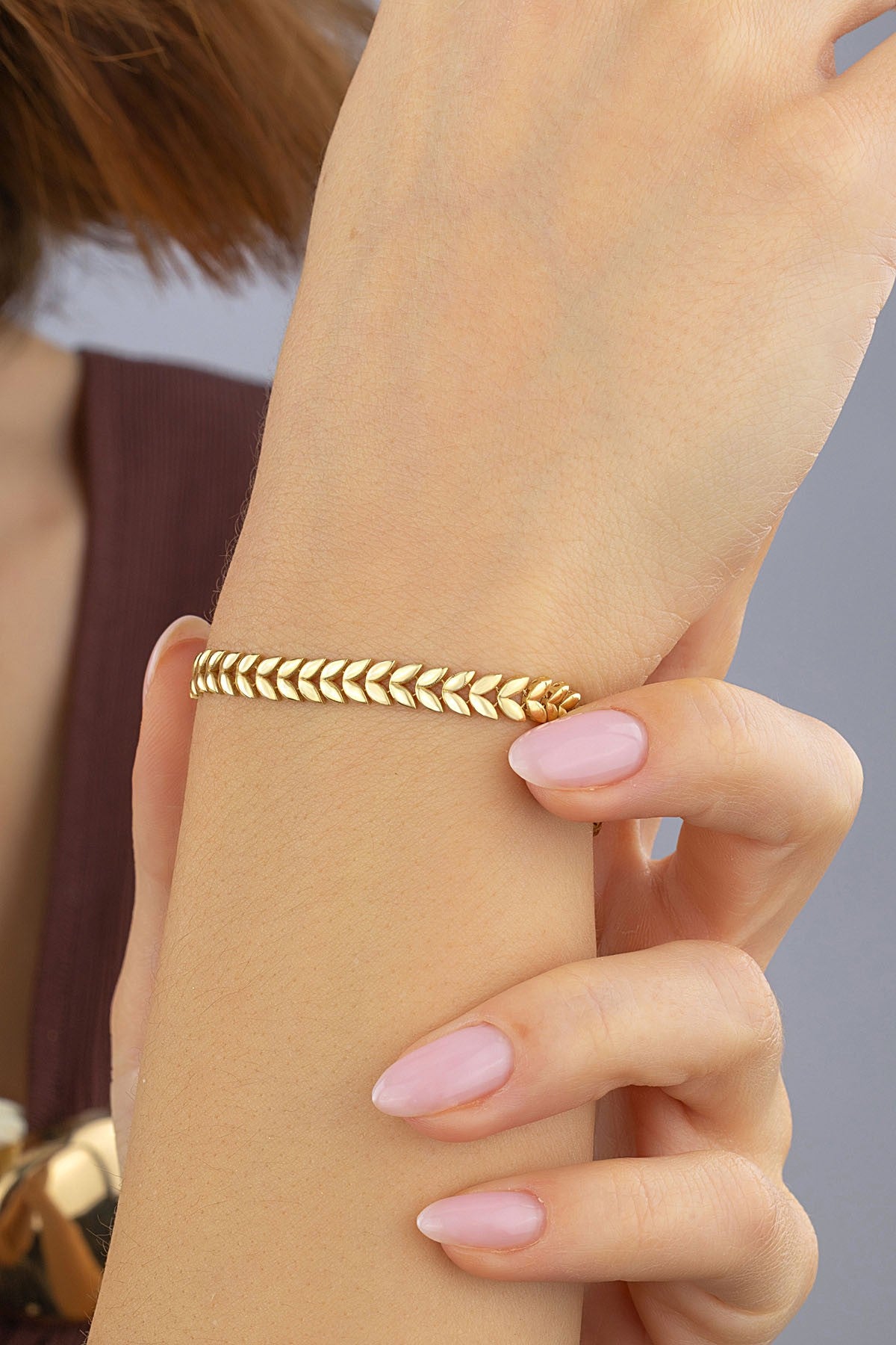 14K Leaf Patterned Chain Bracelet