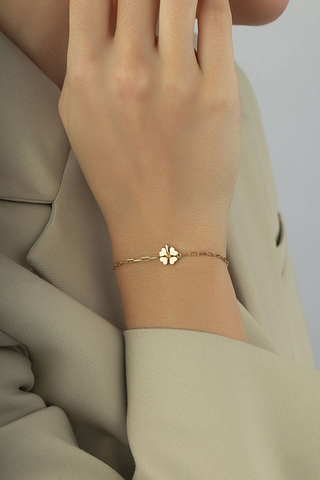 14K Paperclip Clover Gold Bracelet