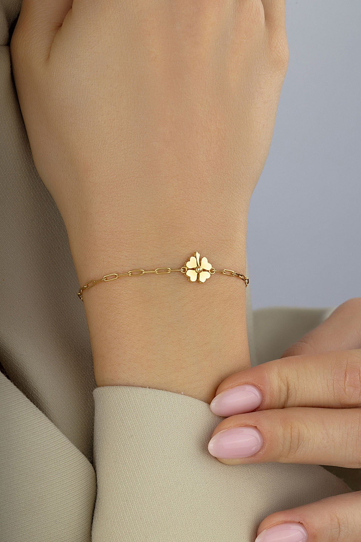 14K Paperclip Clover Gold Bracelet