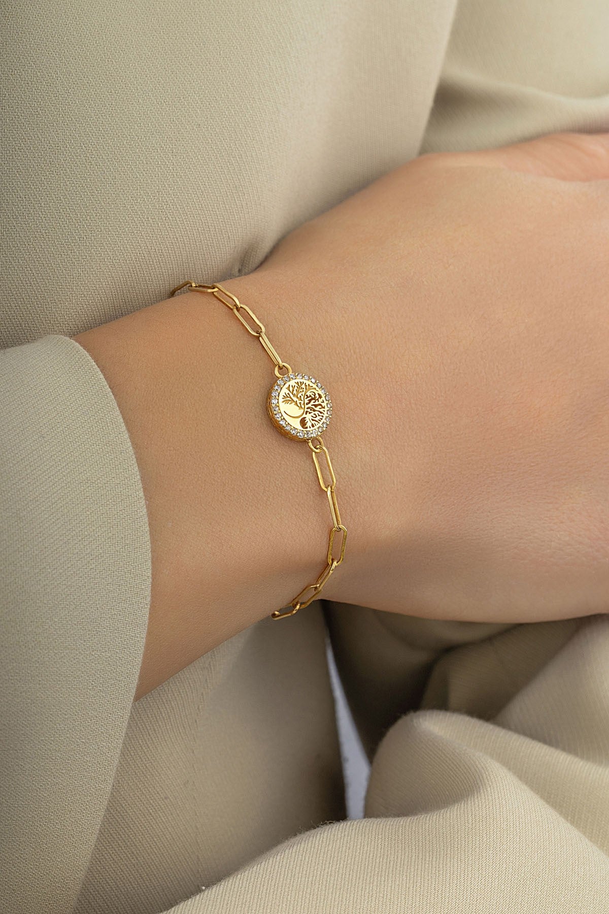 14K Tree of Life Paperclip Gold Bracelet Secondary image