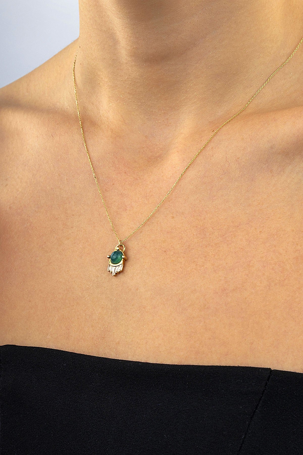 14K Green Stone-Set Gold Necklace