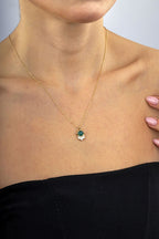 14K Green Stone-Set Gold Necklace