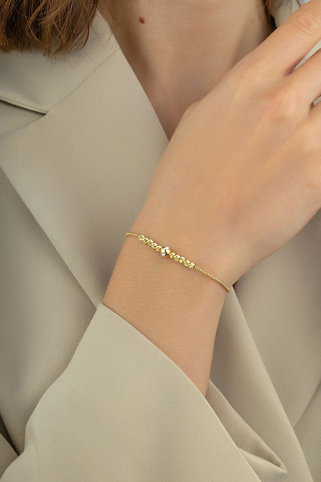 14K White Stripe Bead Gold Bracelet