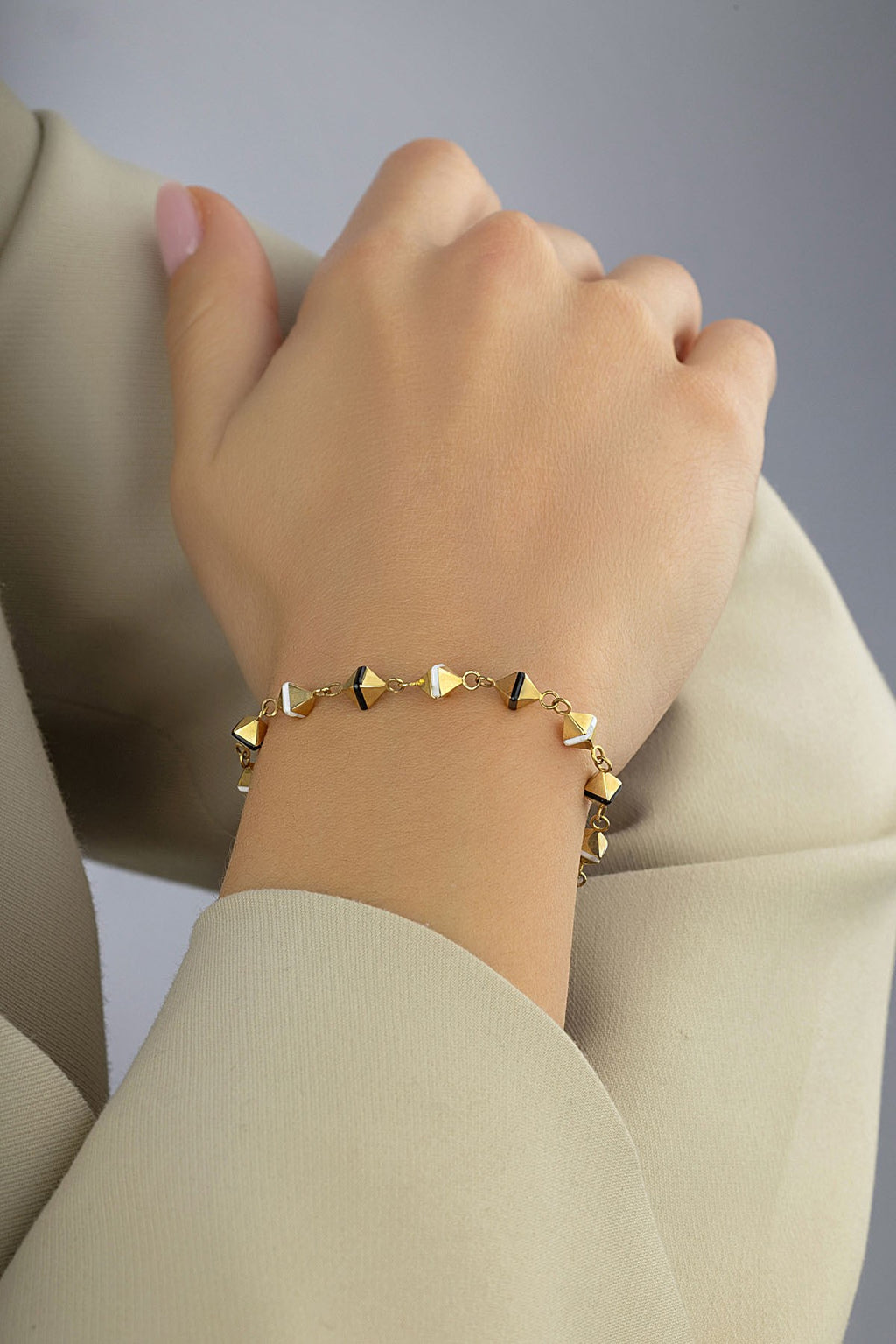 14K Black White Rectangular Cube Gold Bracelet