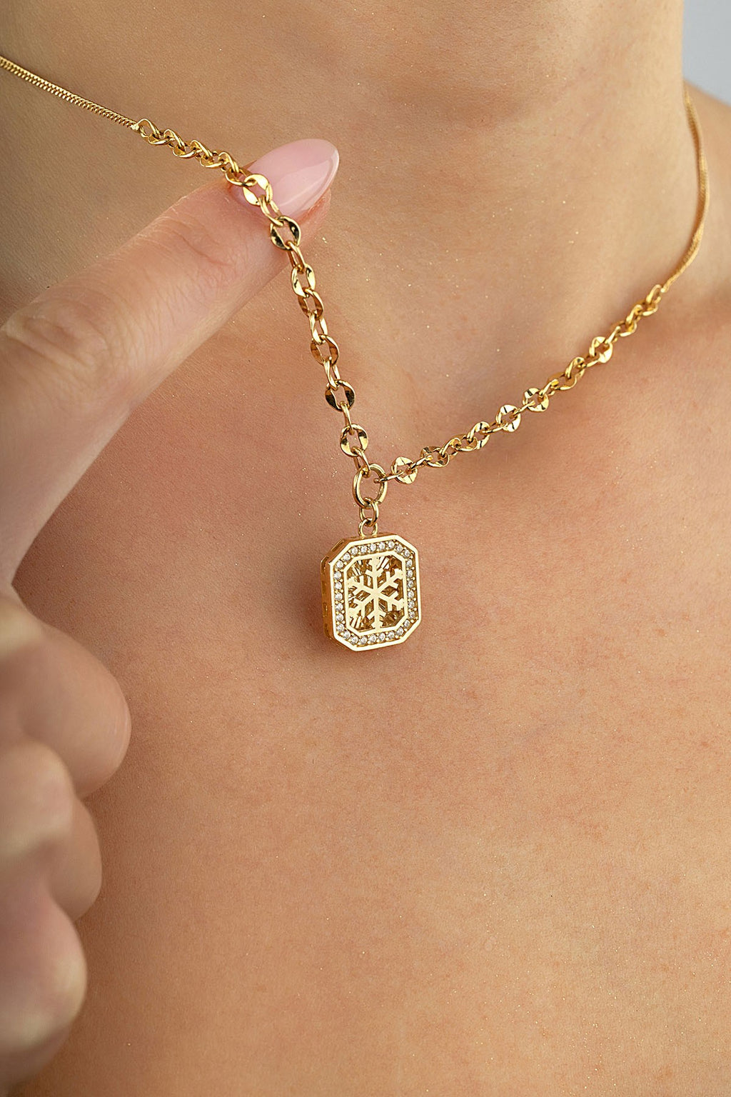 14K Snowflake Gold Necklace