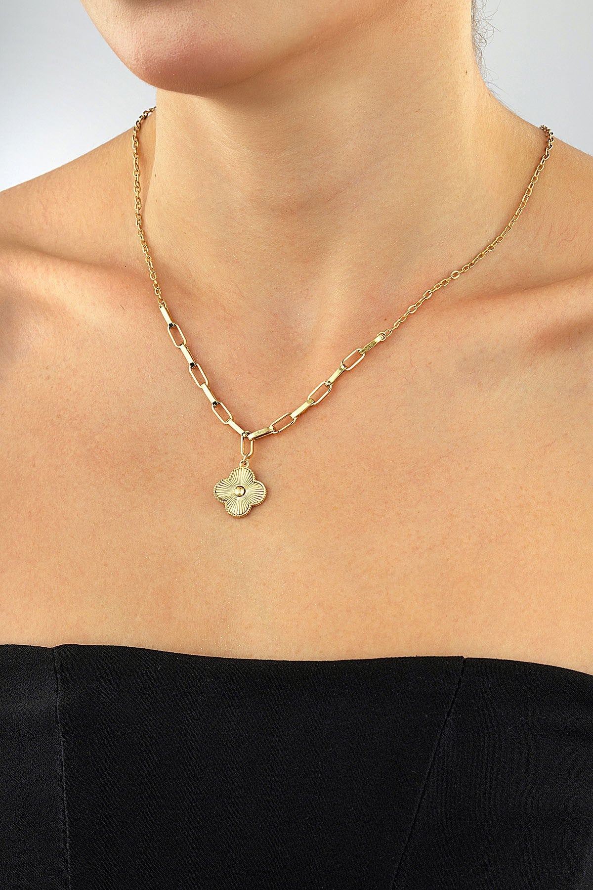 14K Floral Motif Paperclip Gold Necklace