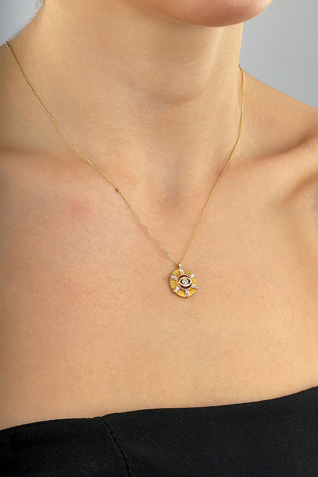 14K Stone-Set Eye Gold Necklace