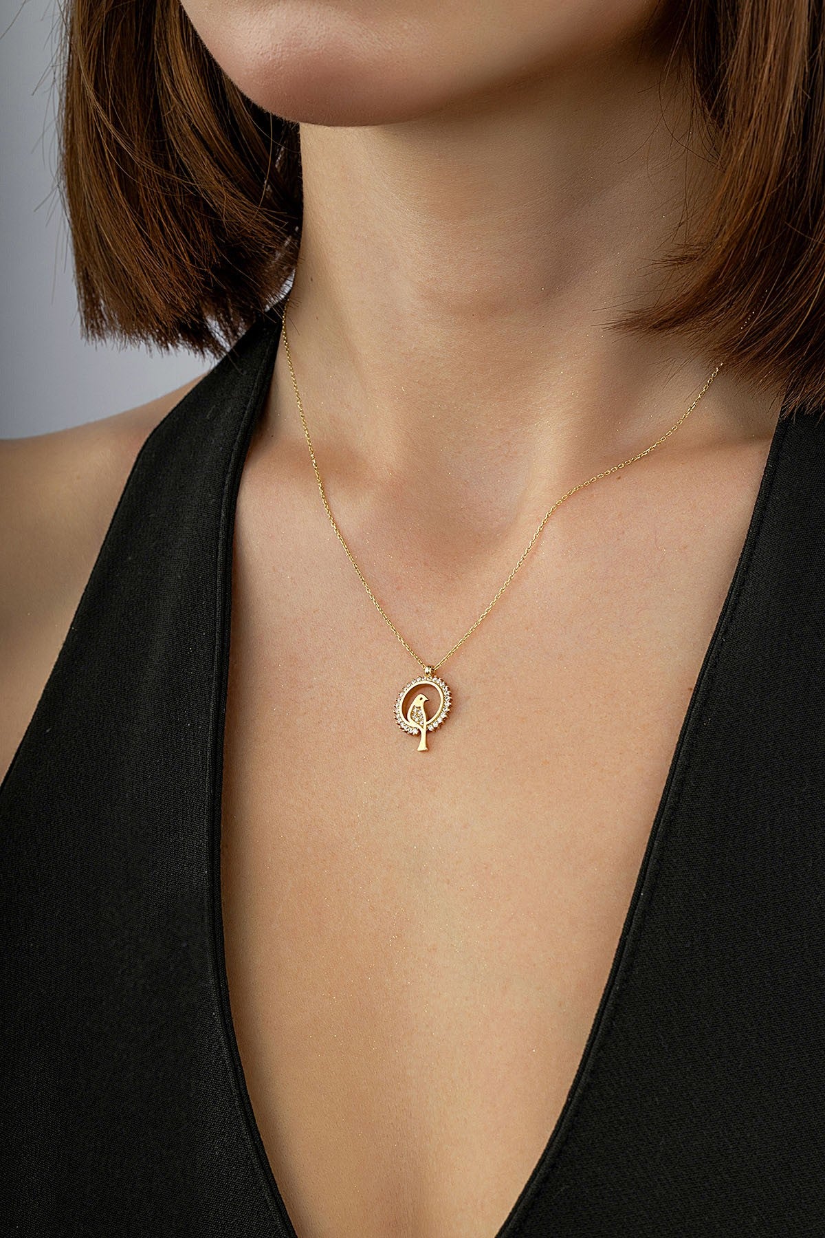 14K Stone-Set Bird Motif Gold Necklace