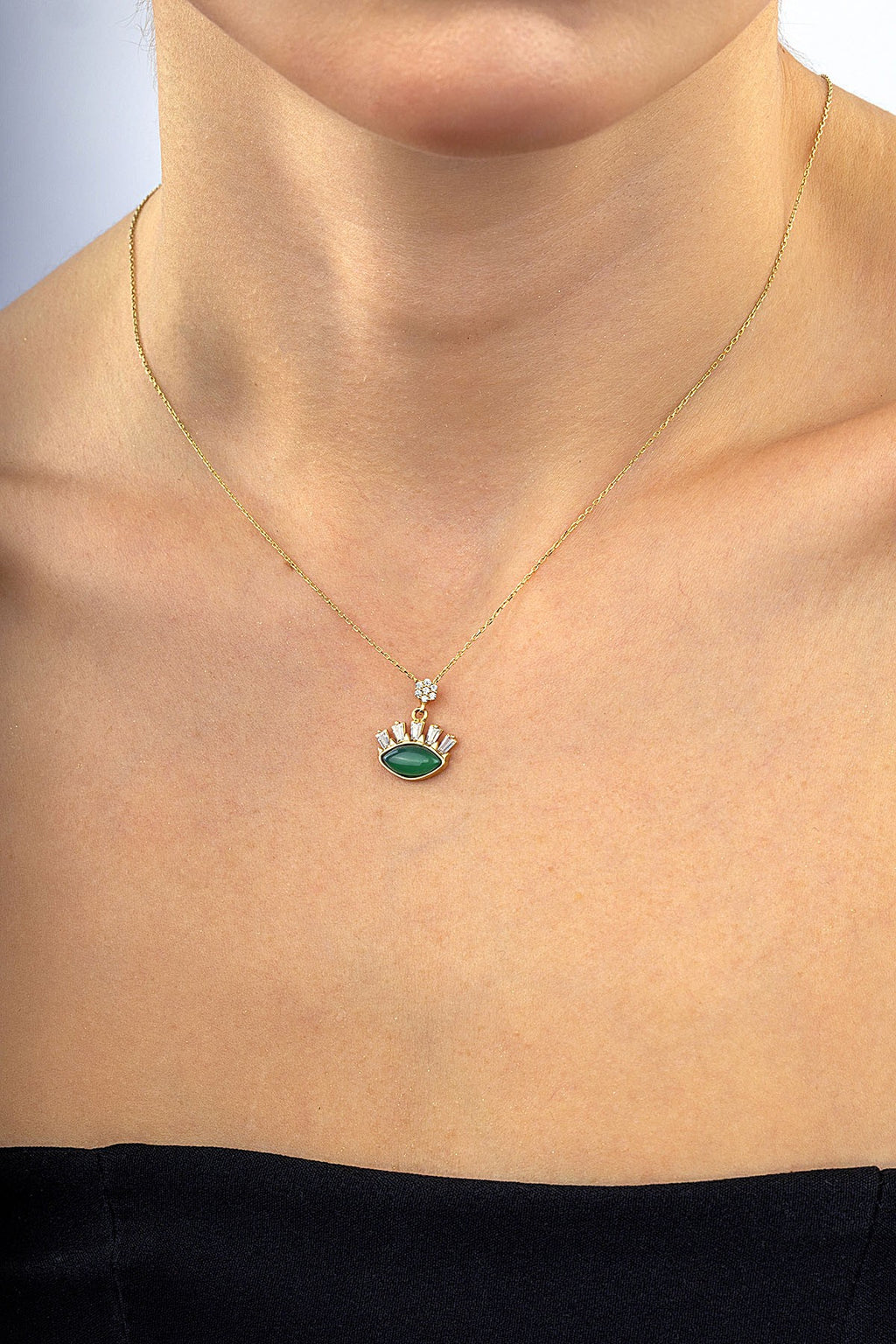 14K Green Stone-Set Gold Necklace