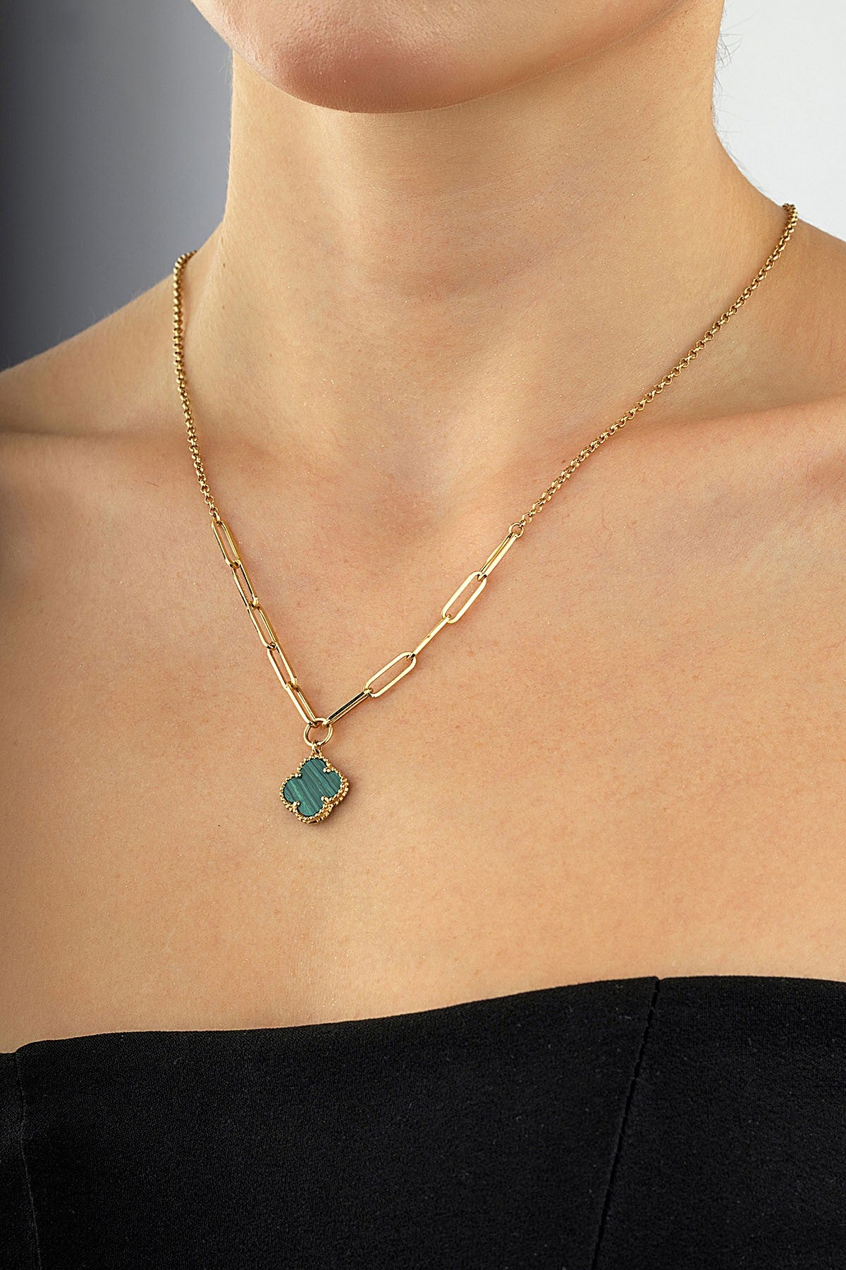 14K Paperclip Detail Green Clover Gold Necklace