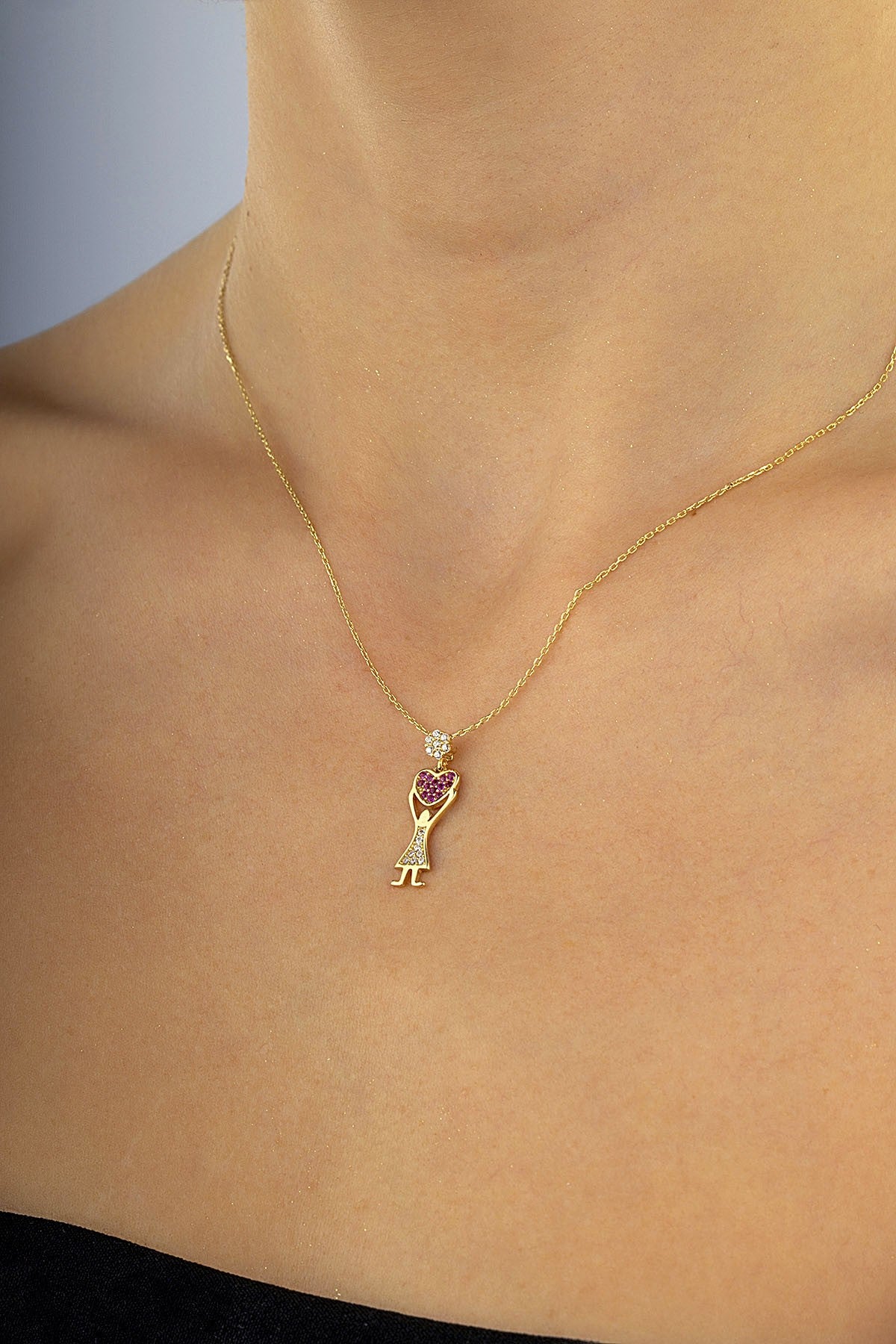 14K Stone-Set Heart Motif Gold Necklace