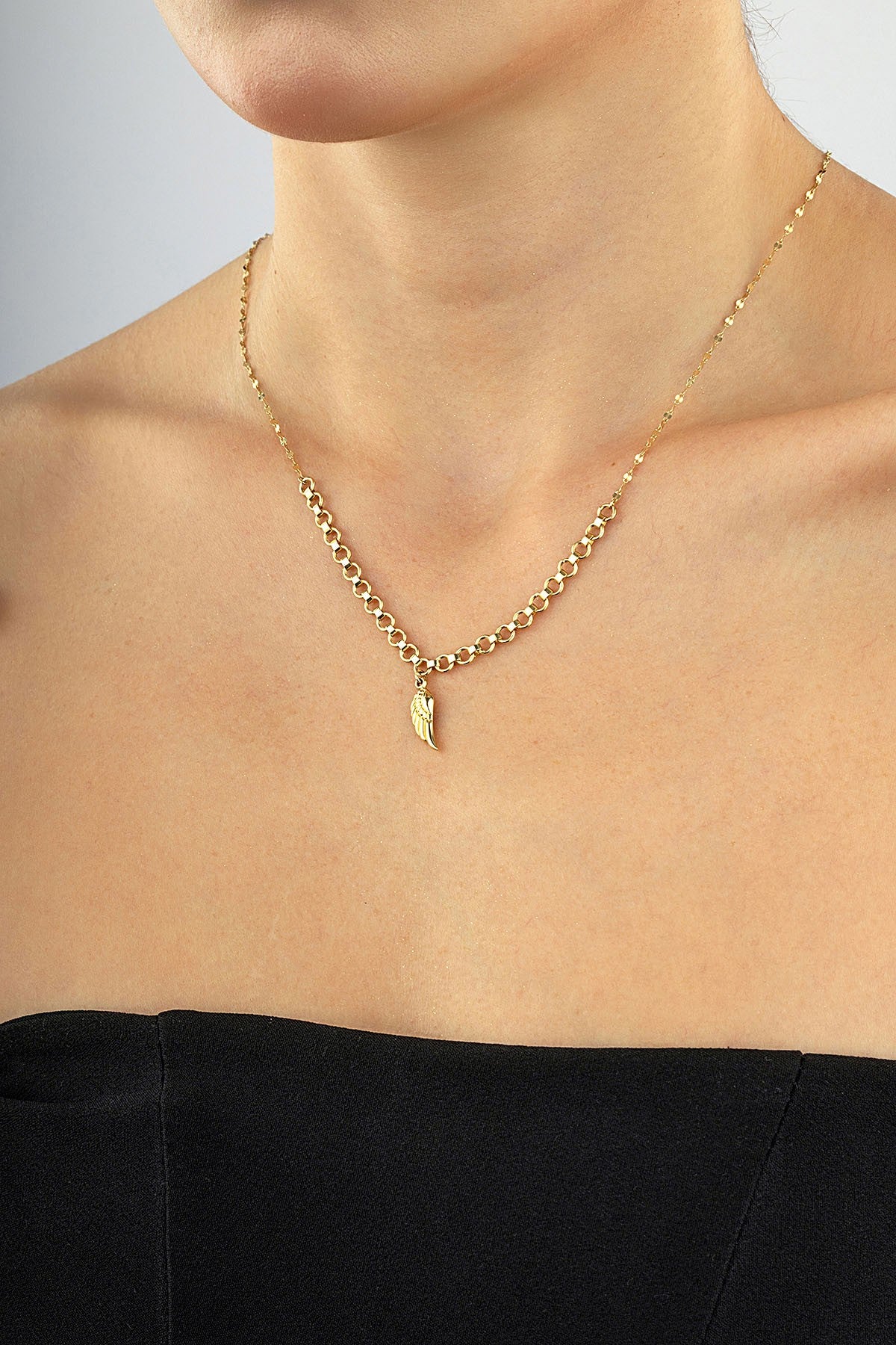 14K Wing Motif Gold Necklace