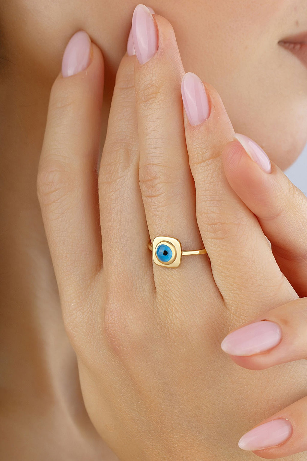 Blue Eye Gold Ring