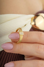 3 Stripe Stone-Set Gold Ring