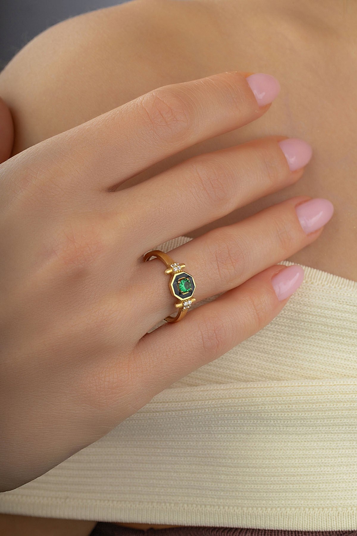 Green Stone Black Frameki Gold Ring